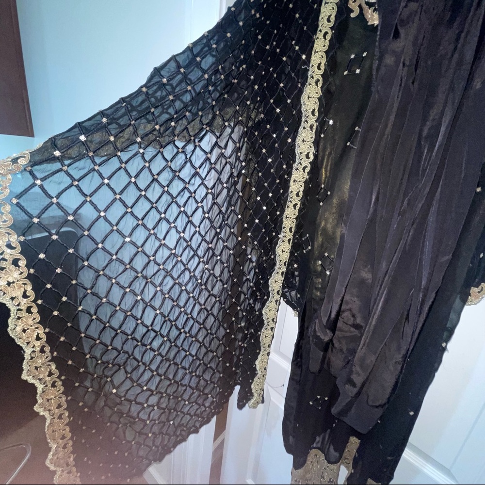 Fancy 3 Piece Pakistani Shalwar Kameez - image 4